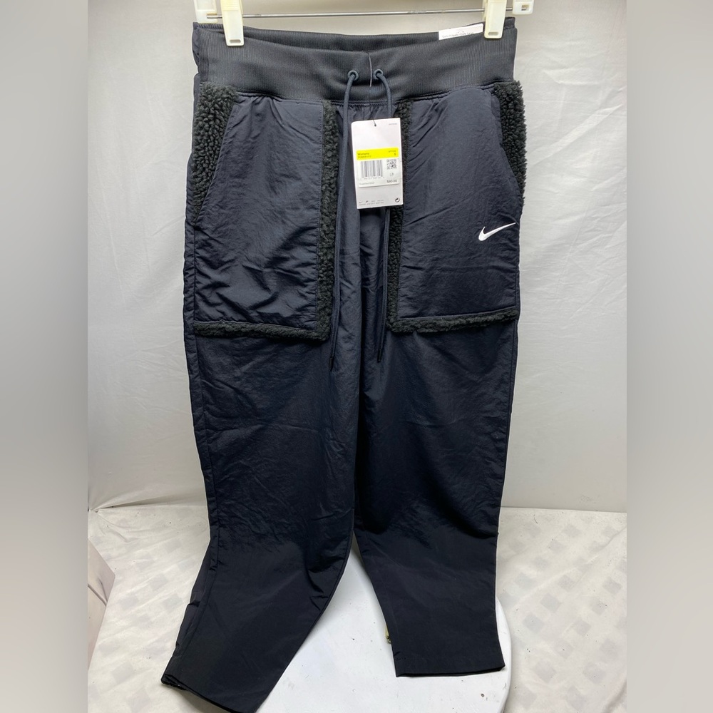 Nike Women's S Sportswear Essential Woven High Rise Pants Black DQ6809-010